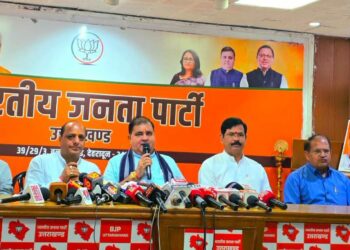 वंदे मातरम को लेकर भाजपा प्रदेश अध्यक्ष ने कांग्रेस को घेरा, बोले- जन-जन तक पहुंचाएंगे राष्ट्रगीत।