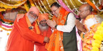 देहरादून में निकली टपकेश्वर महादेव की भव्य शोभायात्रा, सीएम धामी भी हुए शामिल।