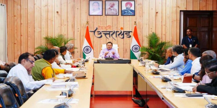 Uttarakhand News: घर वापसी का प्लान तैयार! पहाड़ों से पलायन रोकने के लिए धामी सरकार का बड़ा कदम, रोजगार के साथ रिवर्स पलायन पर फोकस,,,,