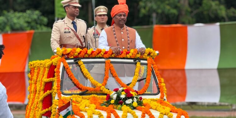 दंतेवाड़ा जिले में हर्ष और उमंग के साथ मनाया गया स्वतंत्रता दिवस, वन मंत्री केदार कश्यप ने किया ध्वजारोहण….