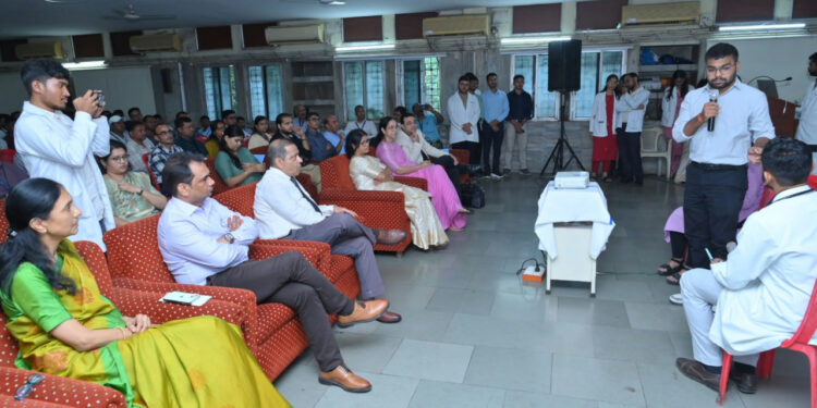 नेत्रदान को बढ़ावा देने के लिए अम्बेडकर अस्पताल में राज्य स्तरीय कार्यशाला आयोजित…..
