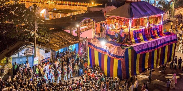विश्व प्रसिद्ध ऐतिहासिक बस्तर दशहरा पर्व, पाट जात्रा पूजा विधान के साथ कल से शुरू होगा…..