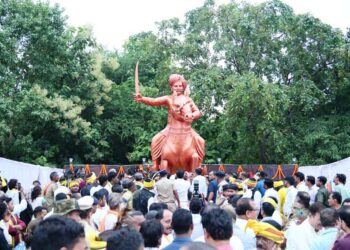 शहीद वीर नारायण सिंह का जीवन सेवा, संघर्ष और राष्ट्रप्रेम की मिसाल : उप मुख्यमंत्री अरुण साव…..