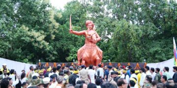 शहीद वीर नारायण सिंह का जीवन सेवा, संघर्ष और राष्ट्रप्रेम की मिसाल : उप मुख्यमंत्री अरुण साव…..
