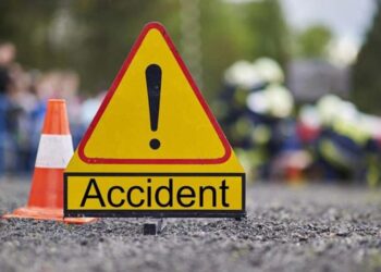 CG Accident- CG में खौफनाक सड़क हादसा: दो बाइकों की आमने-सामने भिड़ंत के बाद सड़क पर गिरे युवकों को ट्रक ने कुचला, 2 की मौके पर मौत; बाइक में लगी आग, तीन गंभीर घायल…..