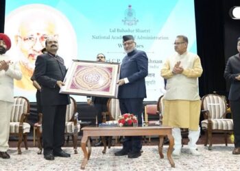 मसूरी पहुंचे उपराष्ट्रपति राधाकृष्णन, प्रशिक्षु आईएएस अधिकारियों को दिया कर्तव्यबोध का मंत्र