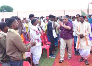 करमा उत्सव में झलकी छत्तीसगढ़ की समृद्ध जनजातीय संस्कृति, पर्यटन एवं संस्कृति मंत्री राजेश अग्रवाल ने दी बधाई….