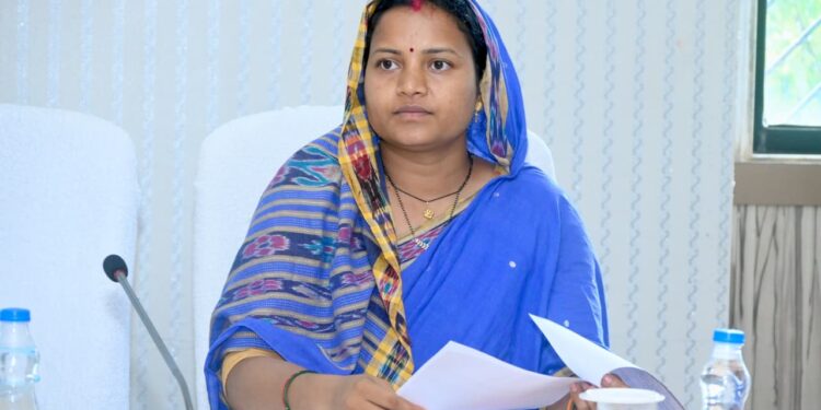 मंत्री लक्ष्मी राजवाड़े ने ली समाज कल्याण विभाग की उच्चस्तरीय समीक्षा बैठक, योजनाओं के प्रभावी क्रियान्वयन और हितग्राहियों तक समयबद्ध लाभ पहुंचाने के निर्देश….
