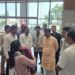 घायल जवानों से मिले वन मंत्री केदार कश्यप, बेहतर उपचार के दिए निर्देश….