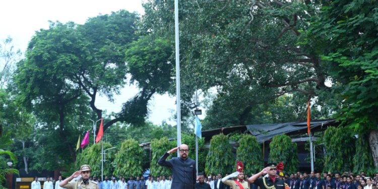 स्वतंत्रता दिवस-2026 : राज्यपाल रमेन डेका ने लोेकभवन में किया ध्वजारोहण….