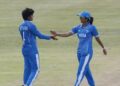 एशियन गेम्स में श्री चरणी का धमाल, 4 विकेट लेकर रचा इतिहास; बुमराह से भी बेहतर दिखा रिकॉर्ड