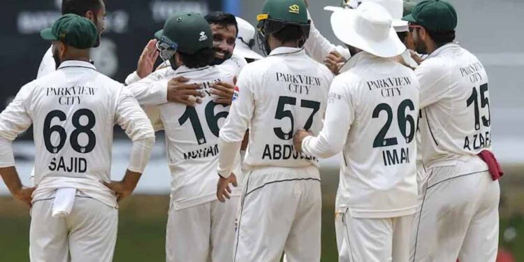 पाकिस्तान पर ICC का डबल अटैक, WTC में कटे 11 अंक और लगा भारी जुर्माना; श्रीलंका सीरीज से पहले बड़ा झटका