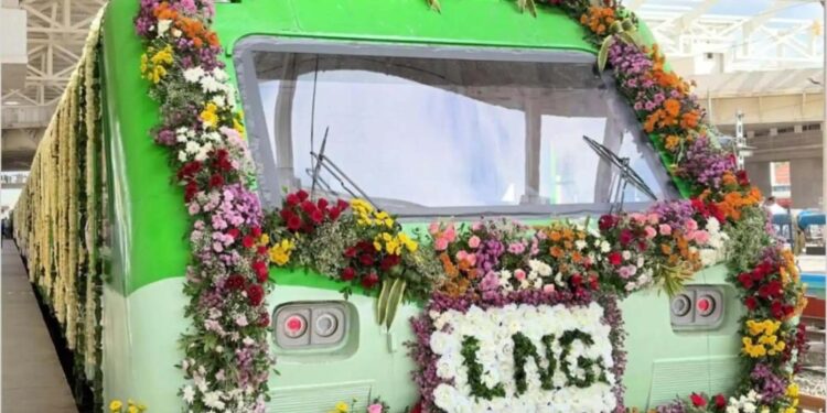 भारत की पहली LNG ट्रेन शुरू, डीजल की खपत 40% तक होगी कम