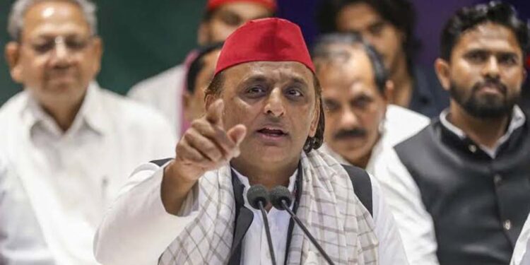 SIR और चुनाव आयोग पर बैठक से पहले अखिलेश का बड़ा बयान, 30 सितंबर को नहीं पहुंचेंगे दिल्ली