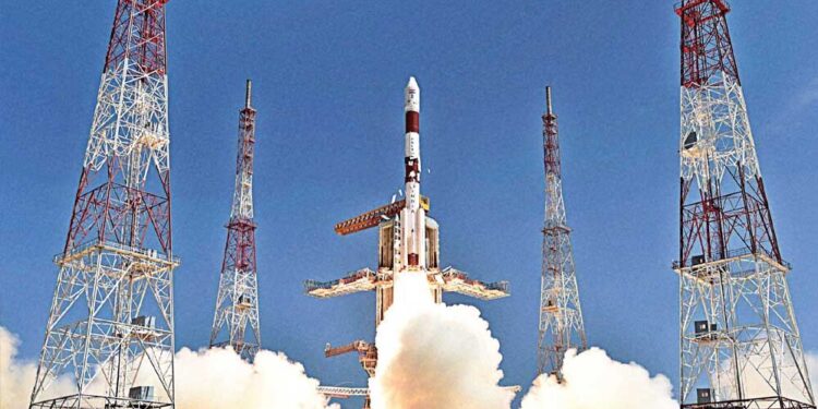 ISRO 4 सितंबर को लॉन्च करेगा EOS-05, 36 हजार किमी ऊपर से भारत के बड़े हिस्से पर रखेगा नजर