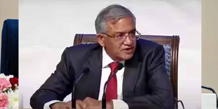 SIR पर चुनाव आयुक्तों में मतभेद की रिपोर्ट, EC ने दी सफाई