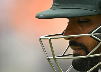 इंग्लैंड में फिर ढही पाकिस्तान की बल्लेबाजी, 133 रन पर ऑलआउट; 16 साल पुराना रिकॉर्ड बचा