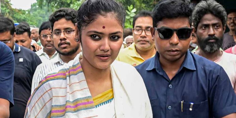 सायोनी घोष समेत 20 TMC बागी सांसदों को राहत, 8 अक्टूबर तक मोहलत
