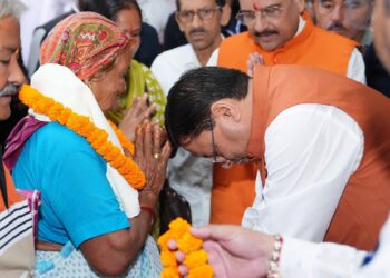 खटीमा गोलीकांड की बरसी पर शहीदों को नमन, सीएम धामी बोले- बलिदानियों के सपनों का उत्तराखंड बनाने को सरकार प्रतिबद्ध