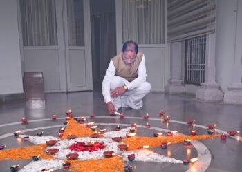 प्रधानमंत्री नरेंद्र मोदी के जन्मदिवस पर मुख्यमंत्री विष्णु देव साय ने अपने निवास पर जलाया ‘आशीर्वाद का दीया’…..