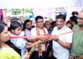 रायगढ़ में श्रीकृष्ण जन्माष्टमी मेले के अवसर पर विशाल भंडारे का आयोजन, वित्त मंत्री ओ.पी. चौधरी ने किया भंडारे का उद्घाटन, श्रद्धालुओं को वितरित किया प्रसाद….