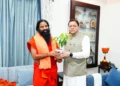 Uttarakhand News: बाबा रामदेव से मिले CM धामी, योग-आयुर्वेद को पर्यटन से जोड़ने पर मंथन; बोले- उत्तराखंड में वेलनेस टूरिज्म की अपार संभावनाएं..