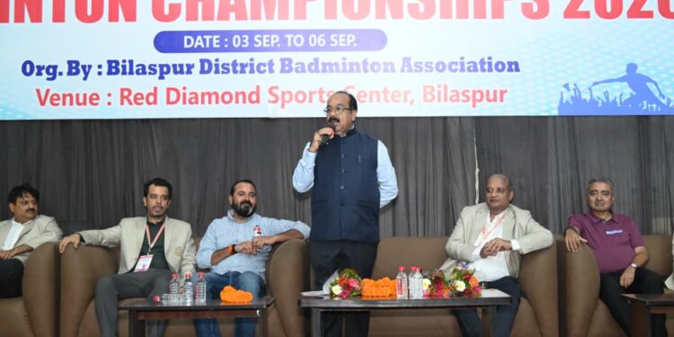 उप मुख्यमंत्री अरुण साव ने वेस्ट जोन इंटर स्टेट बैडमिंटन प्रतियोगिता के विजेताओं को किया पुरस्कृत…..