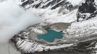नेपाल की आपदा से सबक, उत्तराखंड की हिमनद झीलों पर नजर; वसुंधरा ताल में लगेगा अर्ली वॉर्निंग सिस्टम