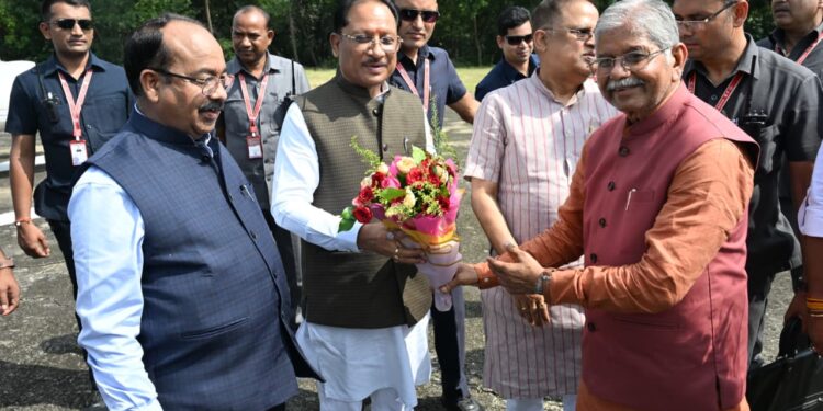 मुख्यमंत्री विष्णुदेव साय का बिलासपुर आगमन पर आत्मीय स्वागत….