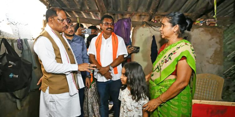 बाढ़ प्रभावित परिवारों के साथ पूरी संवेदनशीलता से खड़ी है सरकार : मुख्यमंत्री विष्णु देव साय….