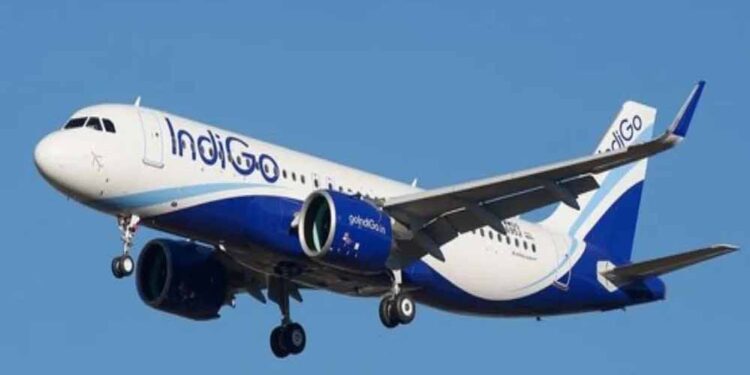 बीच उड़ान IndiGo फ्लाइट का एक इंजन फेल, गोवा में करानी पड़ी इमरजेंसी लैंडिंग