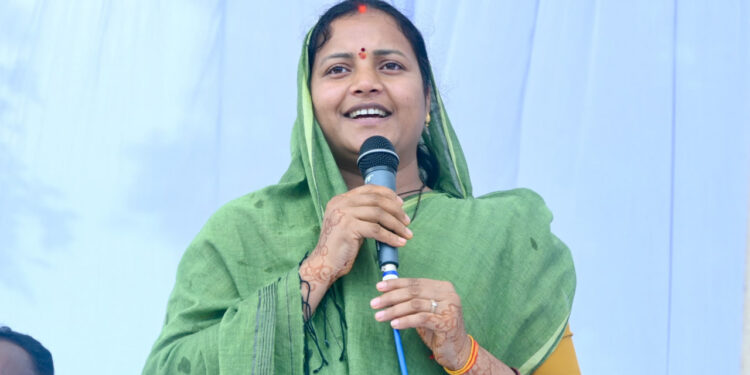 भैयाथान क्षेत्र में 34 करोड़ से अधिक के सड़क विकास कार्यों की मंत्री लक्ष्मी राजवाड़े ने दी सौगात….