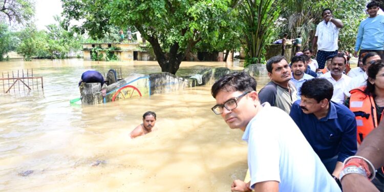 संकट की घड़ी में हर प्रभावित परिवार के साथ खड़ी है हमारी सरकार : वित्त मंत्री ओ.पी. चौधरी…..