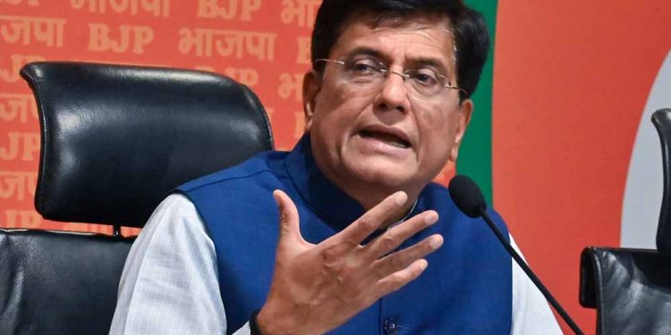 पीयूष गोयल का राहुल गांधी पर निशाना, CEC को कैबिनेट पद और दूसरे को पद्म विभूषण मिलने का उठाया मुद्दा