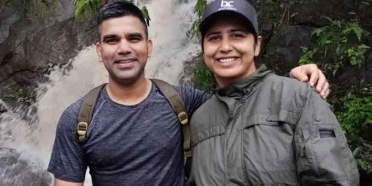 हिमाचल के पति-पत्नी ने रचा इतिहास, अमित और राधिका एक साथ बने लेफ्टिनेंट कर्नल