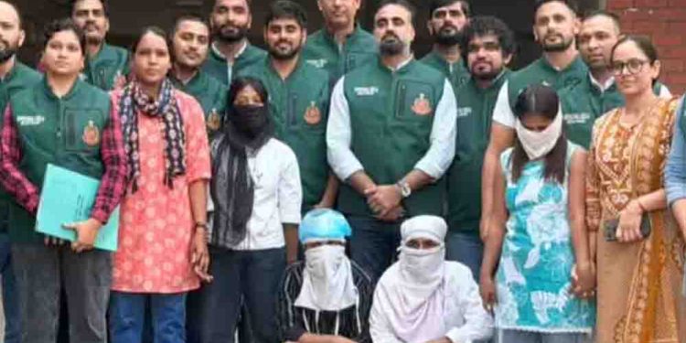 टाइगर श्रॉफ फायरिंग केस: कोर्ट में रो पड़ी आरोपी राधा, 26 अक्टूबर तक पुलिस हिरासत में भेजे गए चारों आरोपी