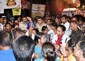 कोलकाता भगदड़: एक अनाउंसमेंट से मची अफरा-तफरी, 19 लोगों की मौत की क्या थी वजह?