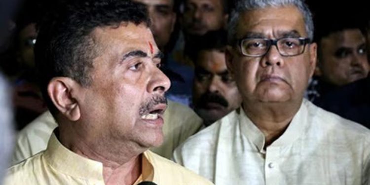 कोलकाता दुर्गा पूजा पंडाल में भगदड़ के बाद बड़ा फैसला, सुरक्षा जांच के लिए बनेगी उच्चस्तरीय समिति