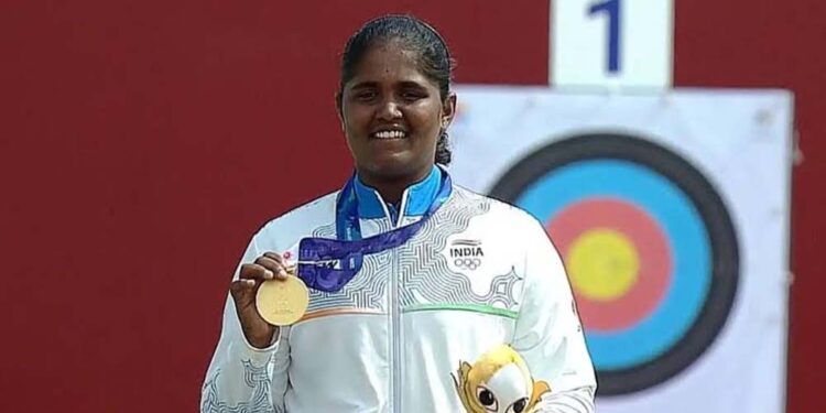 एशियन गेम्स में 17 साल की कुमकुम मोहद ने रचा इतिहास, रिकर्व तीरंदाजी में जीता गोल्ड
