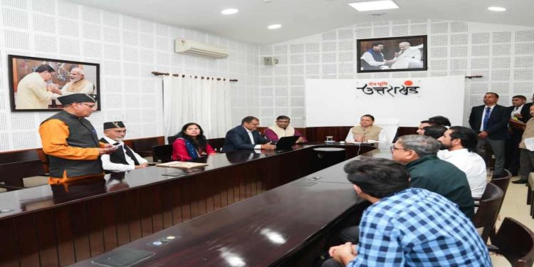Uttarakhand News: उत्तराखंड की लोकभाषाओं को डिजिटल पहचान देंगे CM धामी, गढ़वाली-कुमाऊंनी और जौनसारी को AI से जोड़ने की पहल शुरू….