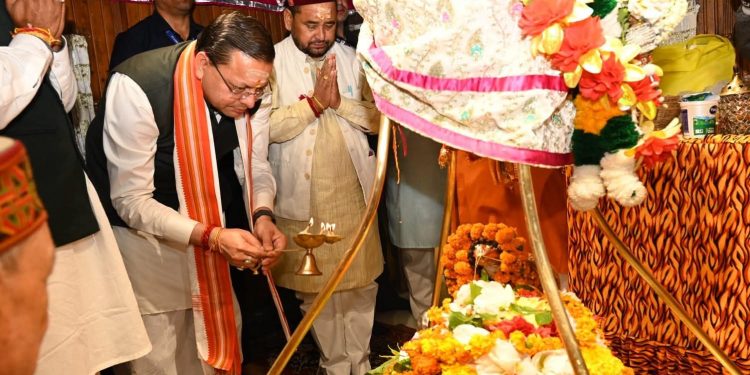 उत्तरकाशी को सीएम धामी की सौगात, विश्वनाथ-शक्ति मंदिर कॉरिडोर और केंद्रीय विद्यालय का ऐलान