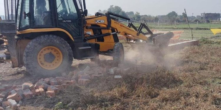एमडीडीए का अवैध प्लाटिंग पर बड़ा एक्शन, 20 बीघा जमीन पर ध्वस्तीकरण, 40 बीघा प्लाटिंग सील