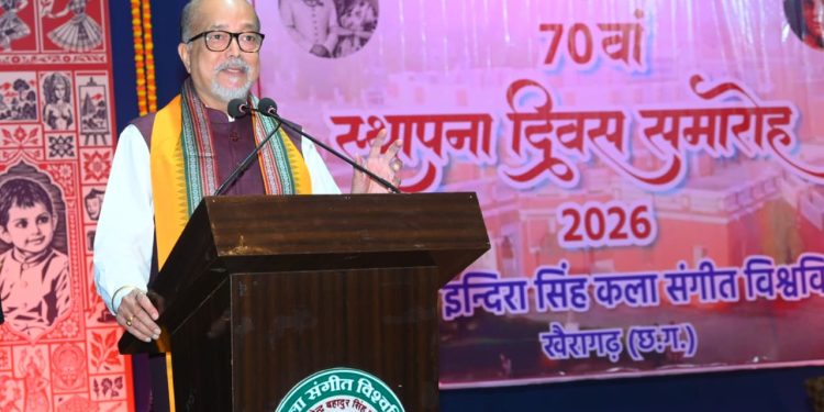 डिजिटल माध्यमों से छत्तीसगढ़ की लोककलाओं को दुनिया तक पहुंचाएं- राज्यपाल रमेन डेका….