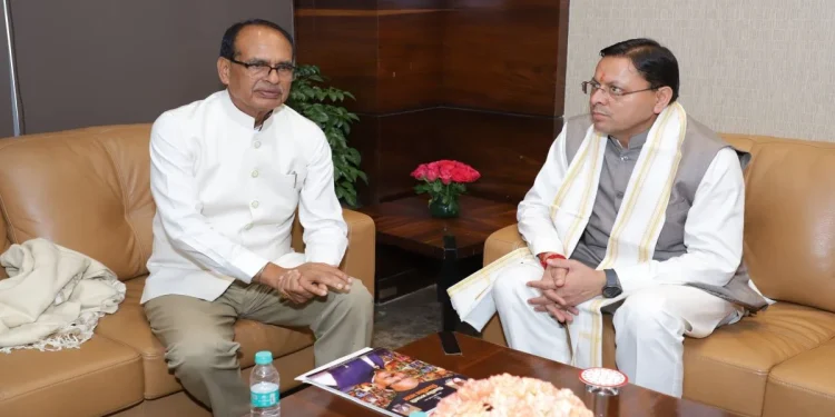 Uttarakhand News: उत्तराखंड की 610 बसावटों तक पहुंचेगी सड़क सुविधा? धामी ने केंद्र से मांगी 315 सड़कों के प्रस्तावों को मंजूरी…..