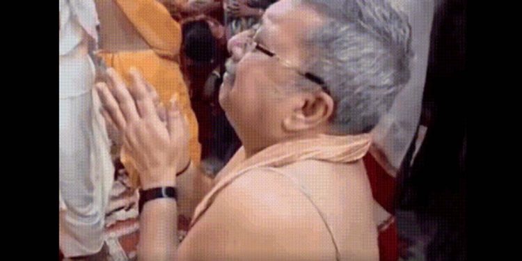 मां दुर्गा के दरबार में भावुक हुए TMC सांसद कल्याण बनर्जी