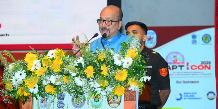 दवाएं सस्ती हों, ग्रामीणों तक पहुंचे इलाज, नकली दवाओं पर लगे रोक – राज्यपाल रमेन डेका….
