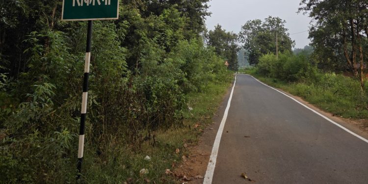 मुख्यमंत्री विष्णु देव साय के नेतृत्व में जशपुर के सीमावर्ती गांवों में सड़क संपर्क को मिल रही मजबूती….