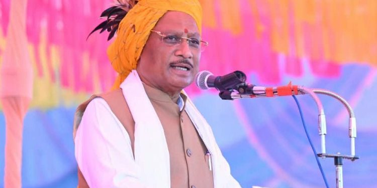 विजयादशमी सत्य और धर्म की विजय का पर्व, अपने भीतर की बुराइयों पर विजय पाकर प्रेम और सद्भाव के साथ आगे बढ़ने की प्रेरणा देता है : मुख्यमंत्री साय……