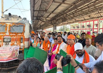 बिलासपुर संभाग के 850 श्रद्धालु विशेष ट्रेन से अयोध्या धाम रवाना, ’मुख्यमंत्री विष्णु देव साय के नेतृत्व में श्री रामलला दर्शन योजना से श्रद्धालुओं को मिल रहा निःशुल्क तीर्थयात्रा का अवसर’…..